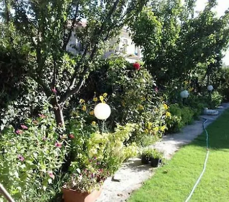 Lovely House With Garden At An Excellent Location! * アグリア